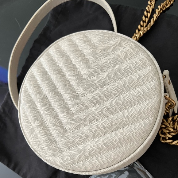 ❌SOLD❌ Authentic saint Laurent bag - Picture 2 of 8